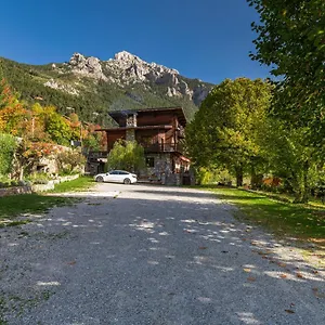 Gasthof D'hotes Les Mures Du Mercantour, Valdeblore